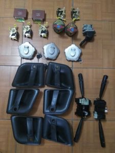 Tay mở cửa và phụ kiện