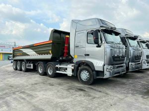 Đầu kéo howo Sitrak T7H 440hp 3.7